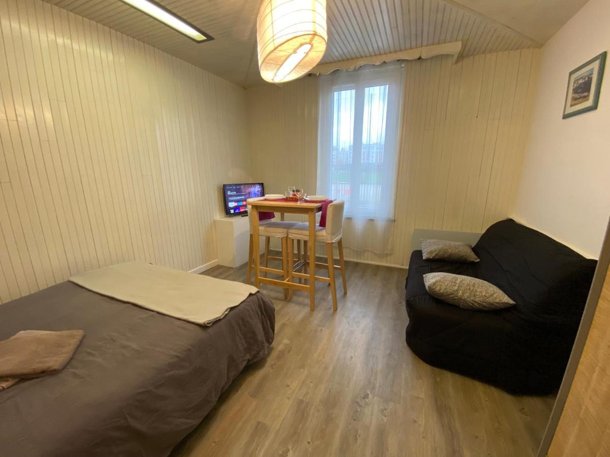 Les Coquelicots Wifi Lägenhet Troyes Exteriör bild